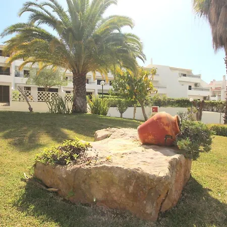 Apt 6 People - Large Private Terrace And Swimming Pool Albufeira
